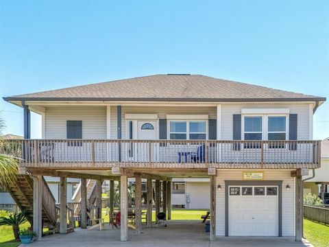 Photo of 13929 Pirates Beach Boulevard Boulevard, Galveston, TX 77554 (MLS # 8175290)