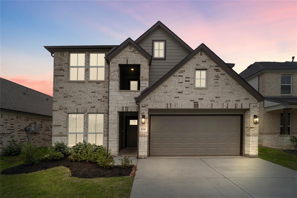 1936 Scarlet Yaupon Way, Conroe, Texas image 1