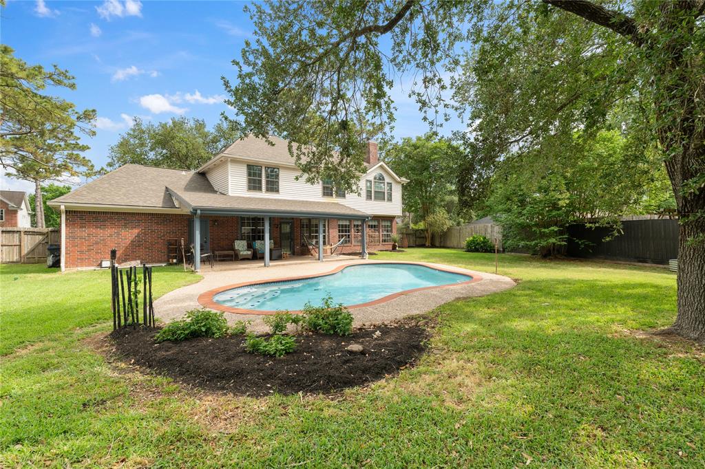 1406 Beechwood Dr, Friendswood, Texas image 34