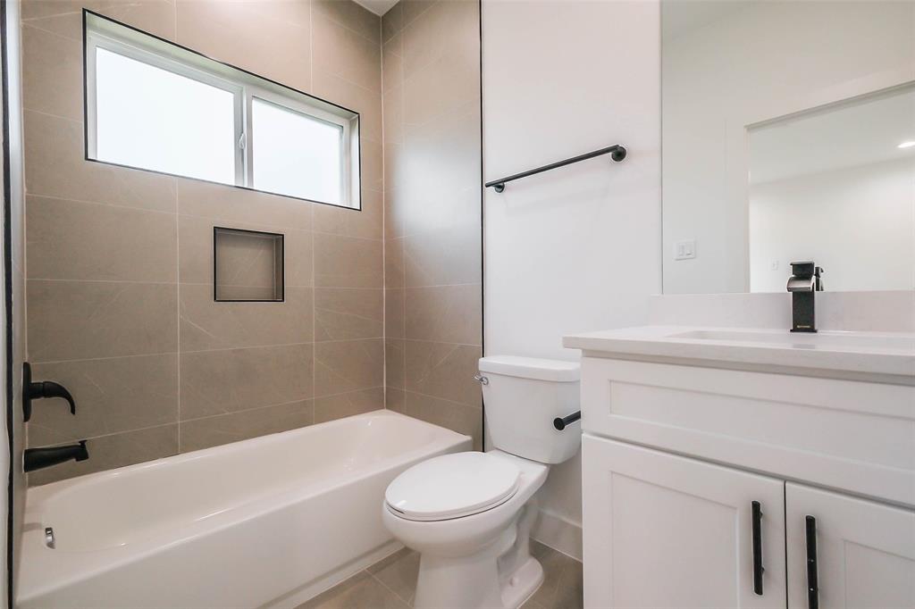 5703 Balbo Street #E, Houston, Texas image 36