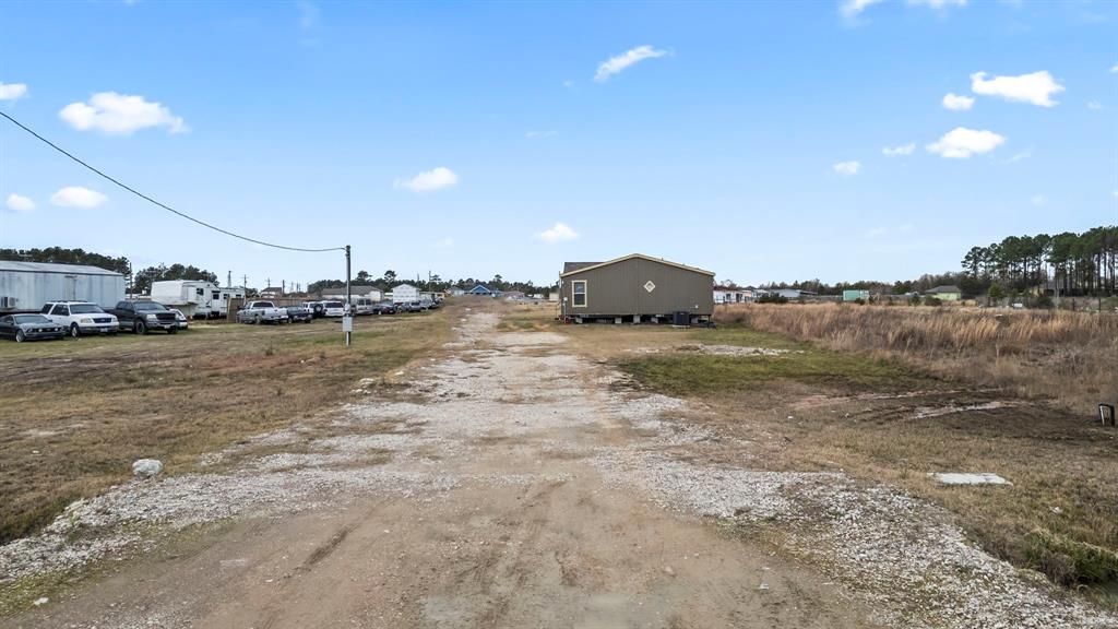 68 County Road 5119, Cleveland, Texas image 2