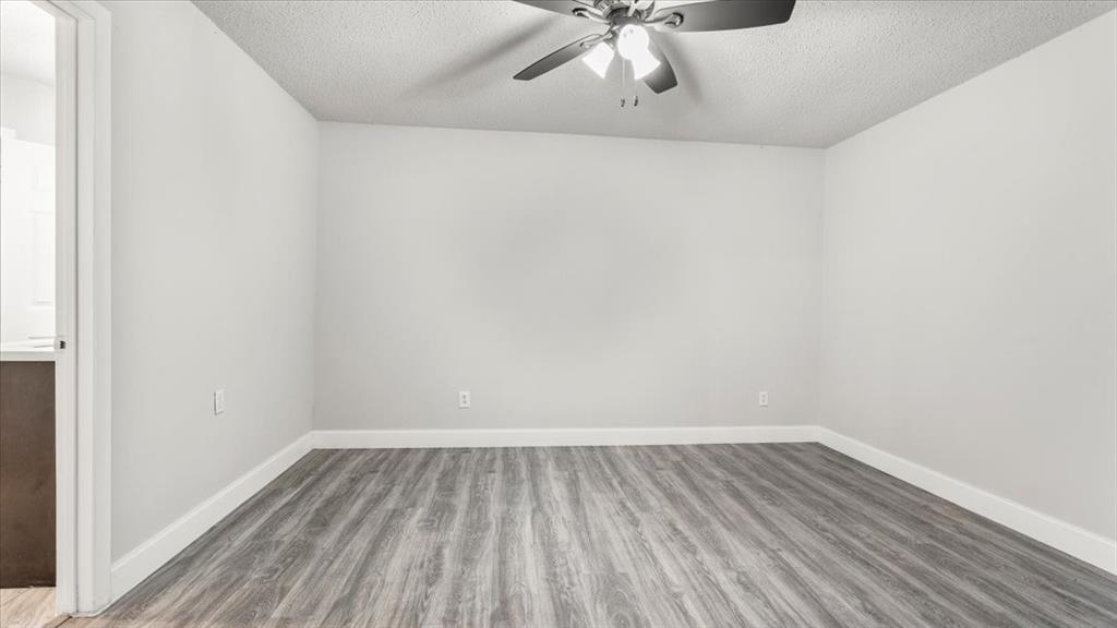 10622 Highland Woods Drive, Sugar Land, Texas image 23
