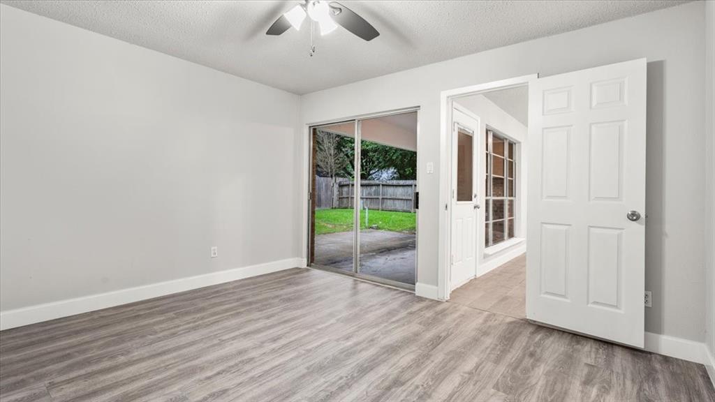 10622 Highland Woods Drive, Sugar Land, Texas image 21