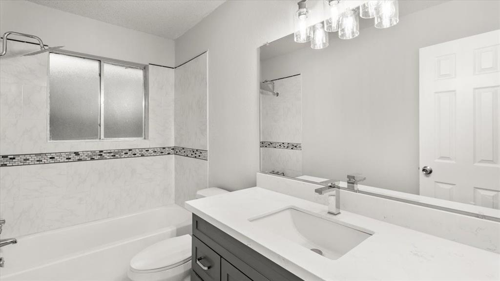 10622 Highland Woods Drive, Sugar Land, Texas image 43