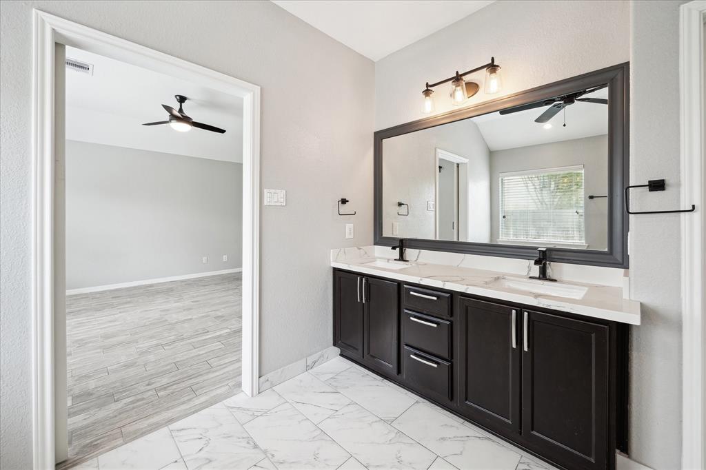 6415 Black Bamboo Lane, Katy, Texas image 16