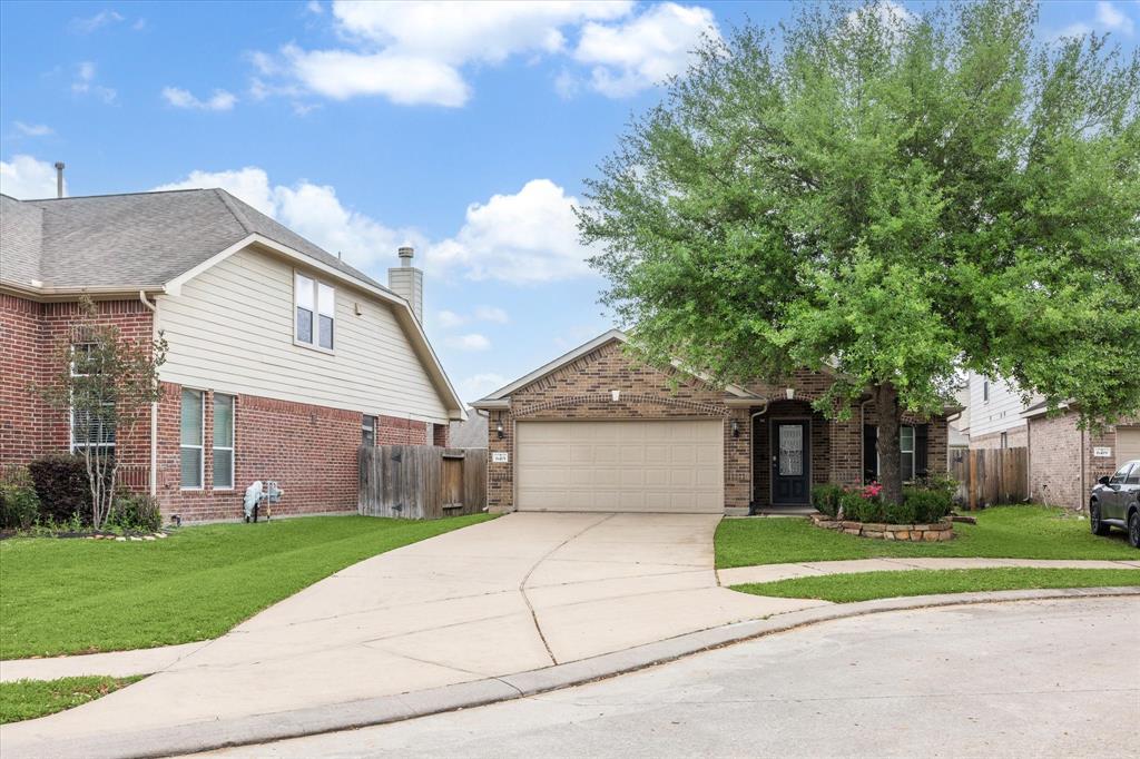 6415 Black Bamboo Lane, Katy, Texas image 3