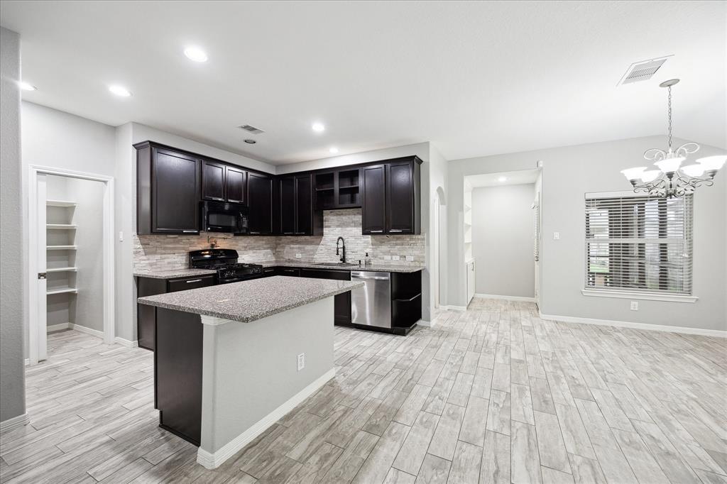 6415 Black Bamboo Lane, Katy, Texas image 12