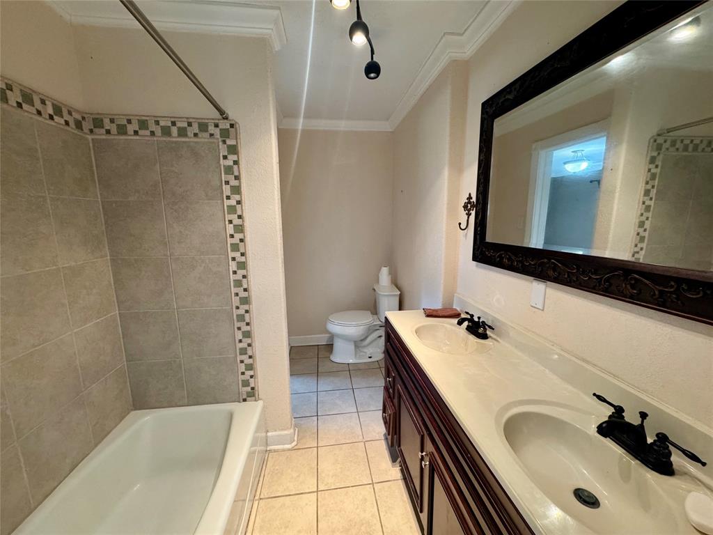 805 Dugas Street, Bridge City, Texas image 27