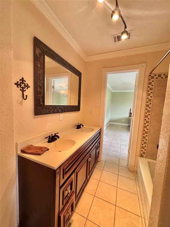 805 Dugas Street, Bridge City, Texas image 26