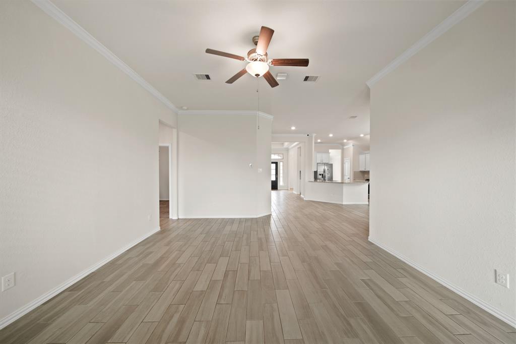 8911 Emerald Cane Drive, Missouri City, Texas image 14