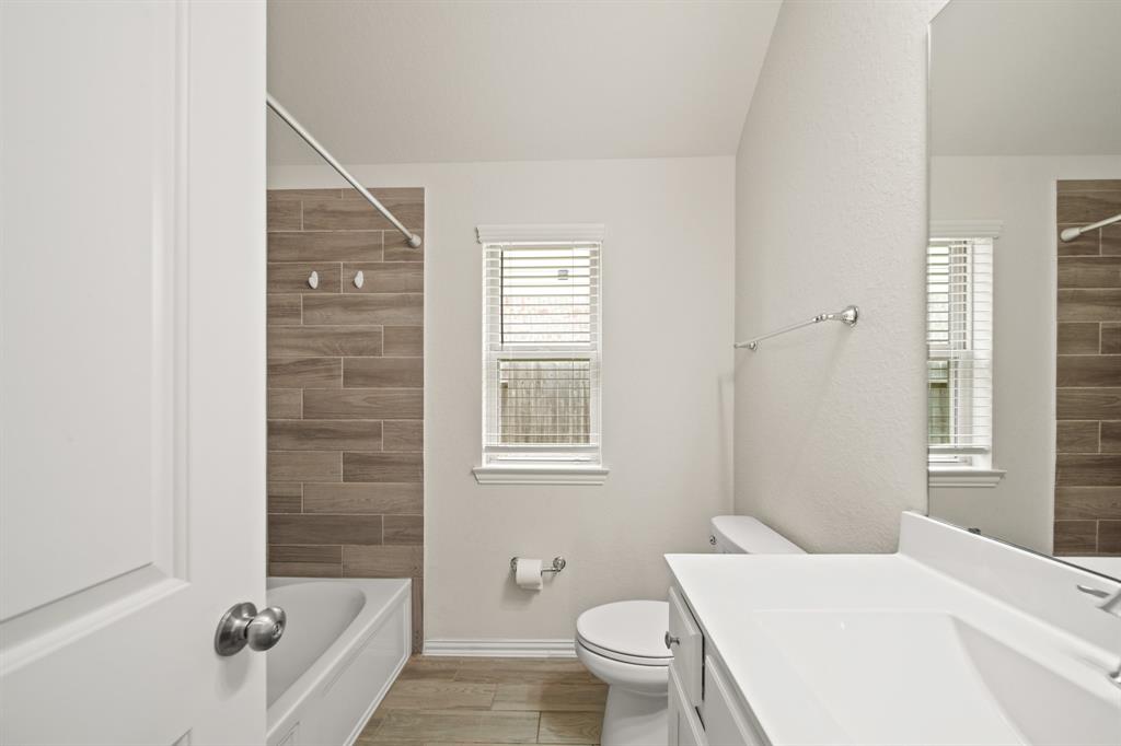 8911 Emerald Cane Drive, Missouri City, Texas image 25