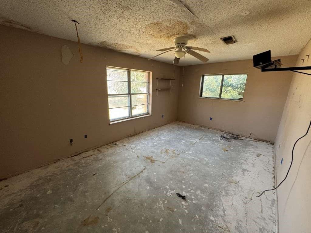 5996 Yucca Trail, Beeville, Texas image 14