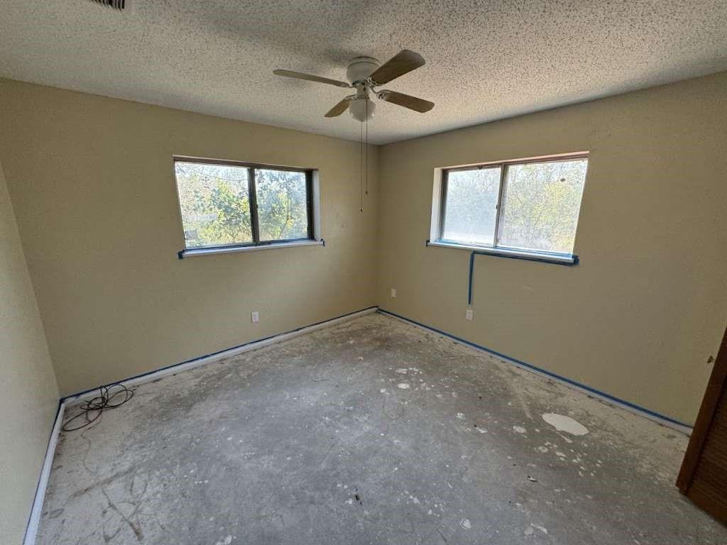 5996 Yucca Trail, Beeville, Texas image 10