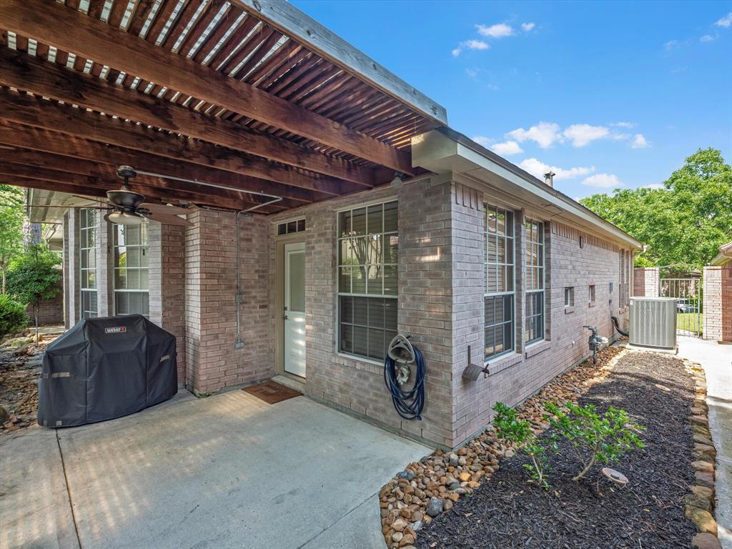 2815 Halton Court, Kingwood, Texas image 33