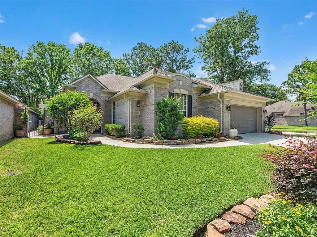 Photo of 2815 Halton Court, Kingwood, TX 77345 (MLS # 67368824)