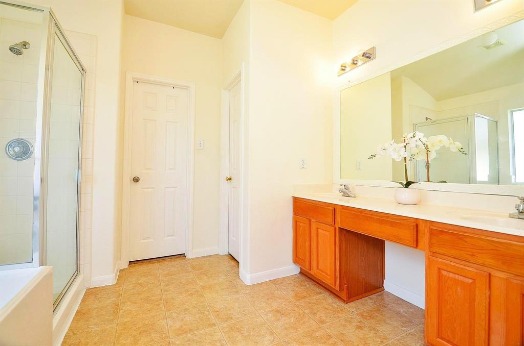 13216 Castlewind Lane, Pearland, Texas image 18