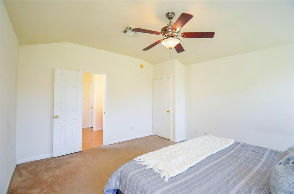 13216 Castlewind Lane, Pearland, Texas image 17