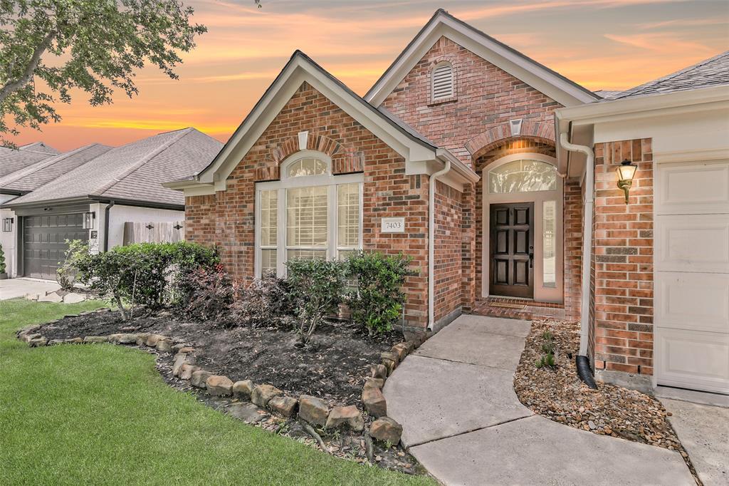 7403 Hickory Canyon Court, Humble, Texas image 2