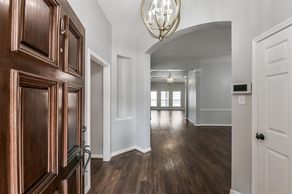 7403 Hickory Canyon Court, Humble, Texas image 12