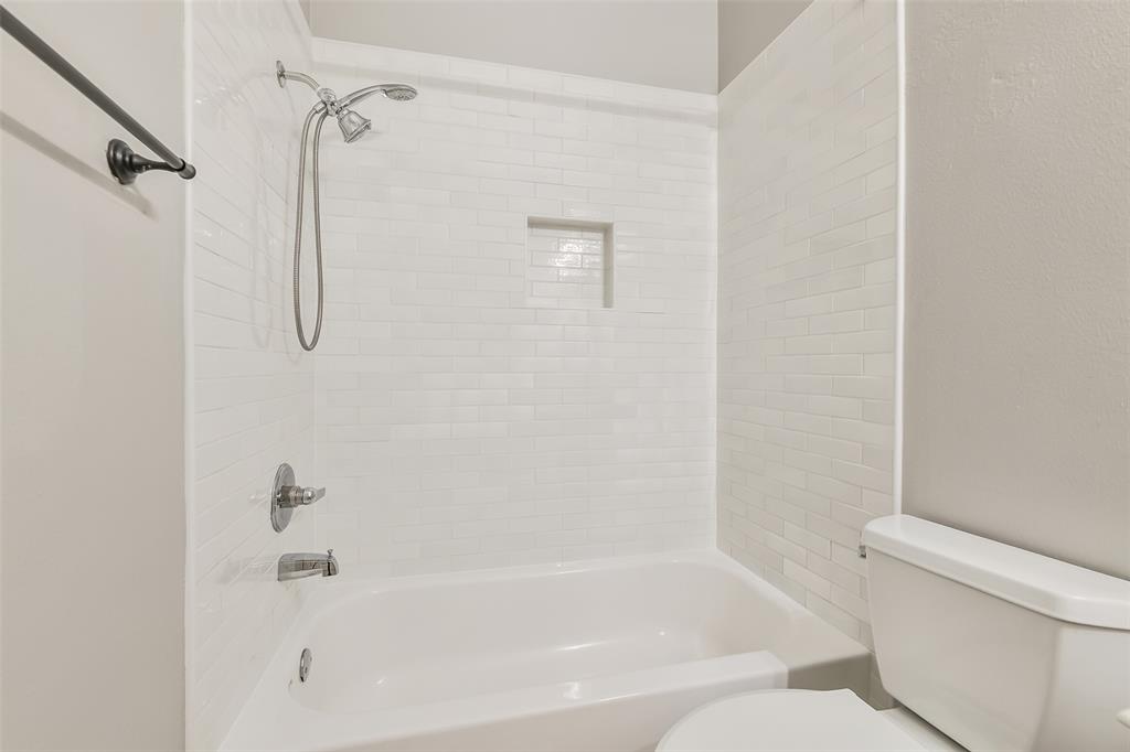 7403 Hickory Canyon Court, Humble, Texas image 38