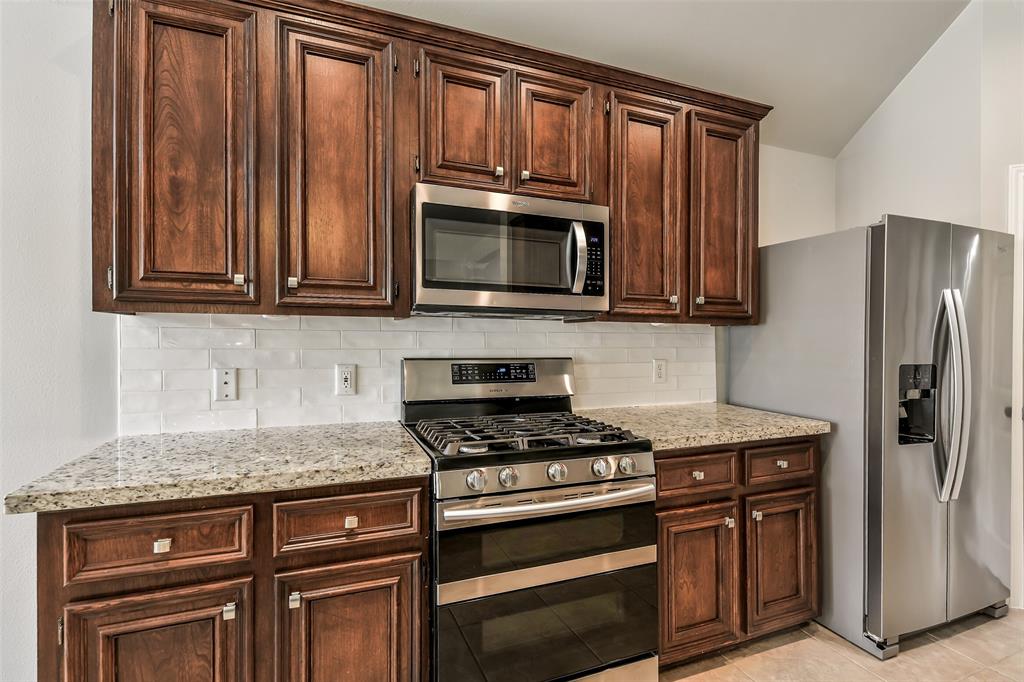 7403 Hickory Canyon Court, Humble, Texas image 20