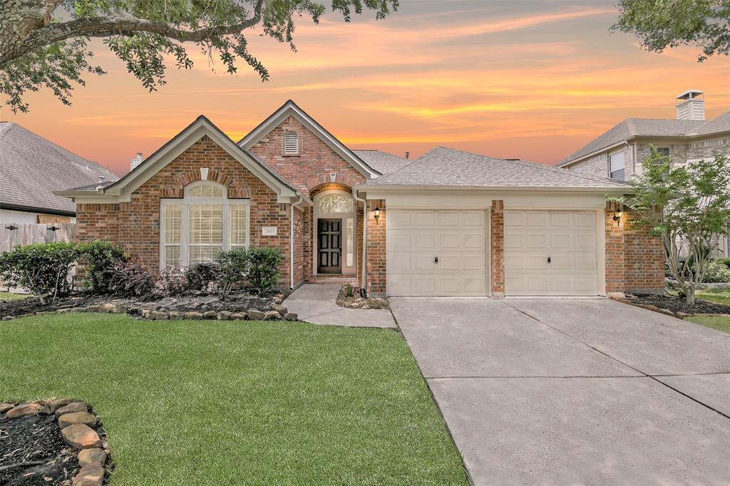 7403 Hickory Canyon Court, Humble, Texas image 1