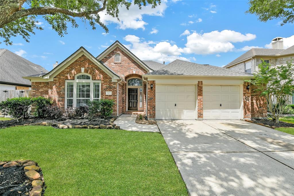 7403 Hickory Canyon Court, Humble, Texas image 46