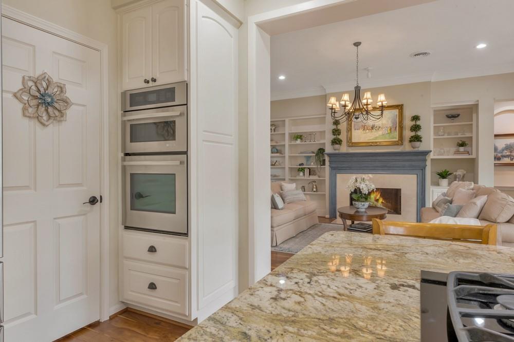 1845 Lake Terrace Court, The Woodlands, Texas image 20