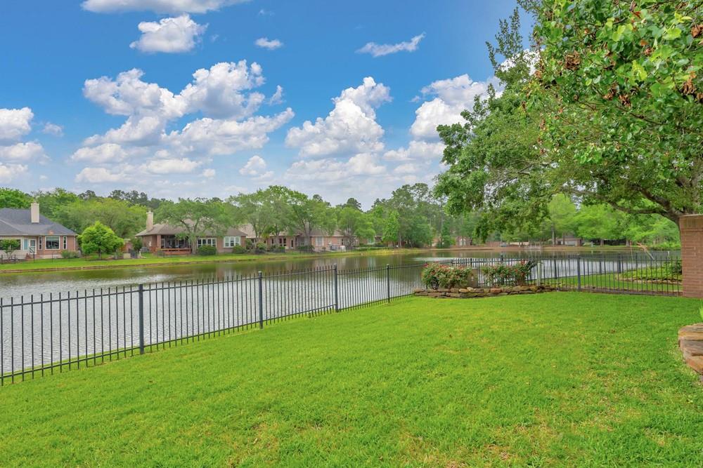 1845 Lake Terrace Court, The Woodlands, Texas image 38