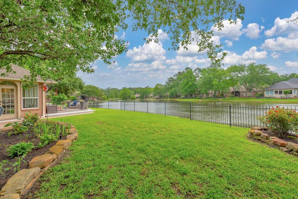 1845 Lake Terrace Court, The Woodlands, Texas image 36