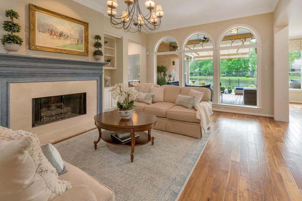 1845 Lake Terrace Court, The Woodlands, Texas image 12