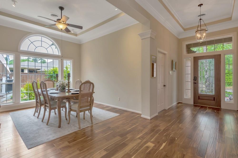 1845 Lake Terrace Court, The Woodlands, Texas image 9