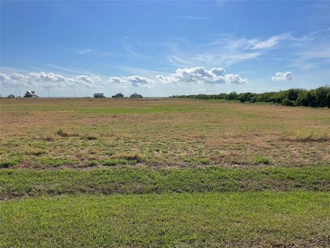 Photo of 0 County Road 316, Port Lavaca, TX 77979 (MLS # 22558774) Photo of 0 County Road 316, Port Lavaca, TX 77979 (MLS # 22558774)