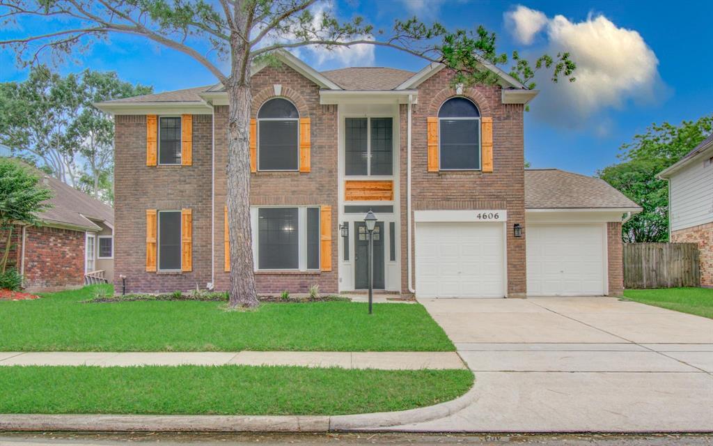 4606 Antique Meadows Drive, Friendswood, Texas image 1