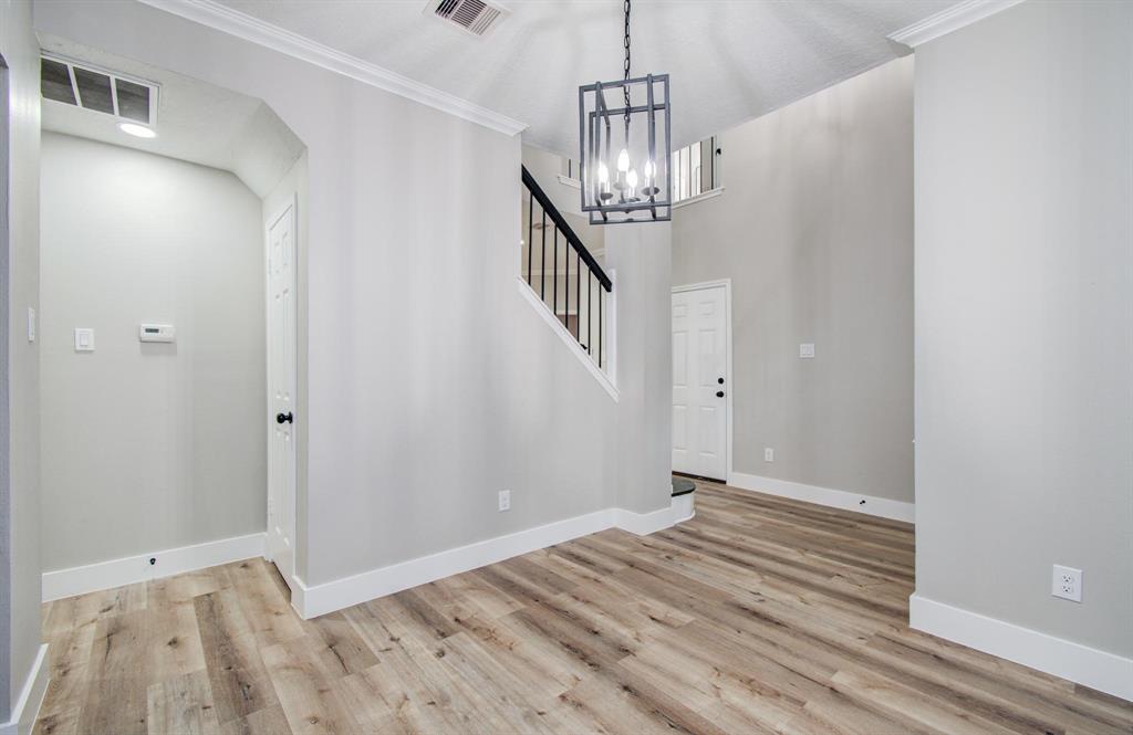 4606 Antique Meadows Drive, Friendswood, Texas image 5