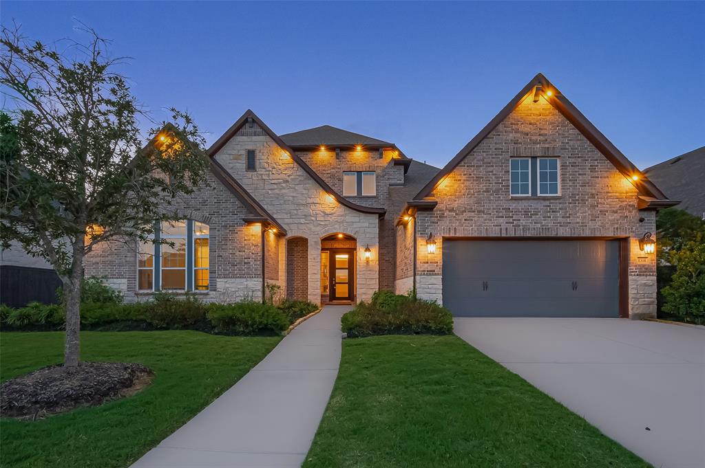 1314 Orange Pumpkin Lane