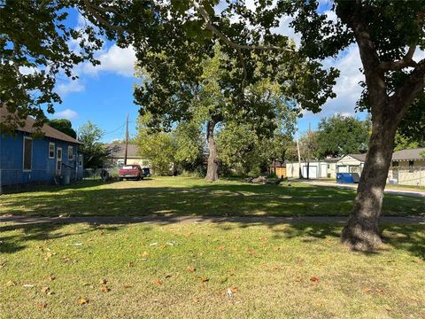 Photo of 711 Ml King Jr Street, Texas City, TX 77590 (MLS # 48993848)