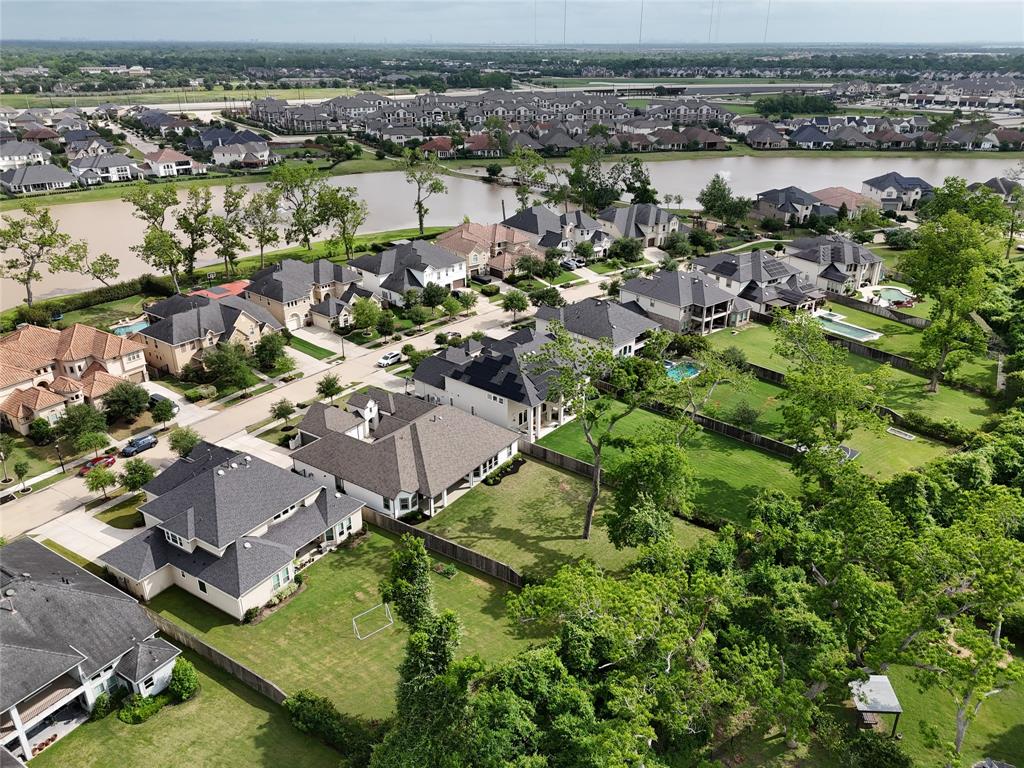5207 Isidore Lane, Missouri City, Texas image 1