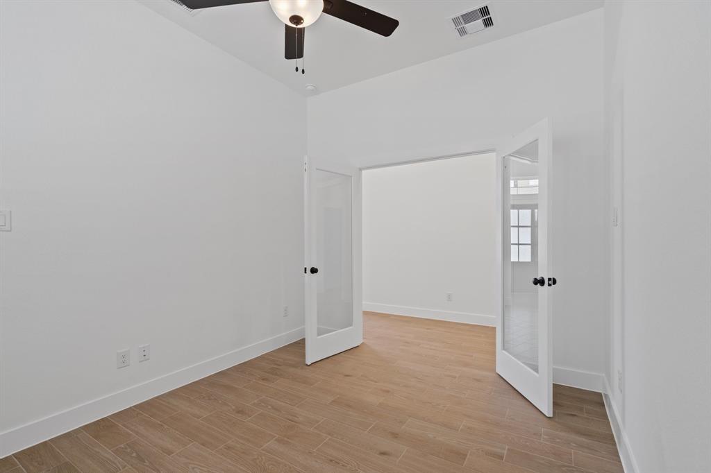 107 Sea Foam Court, Willis, Texas image 16