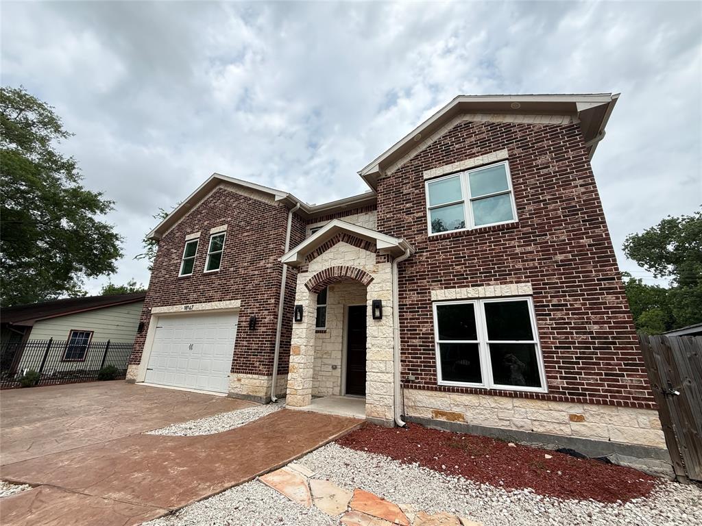 10147 Torrington Lane, Houston, Texas image 2