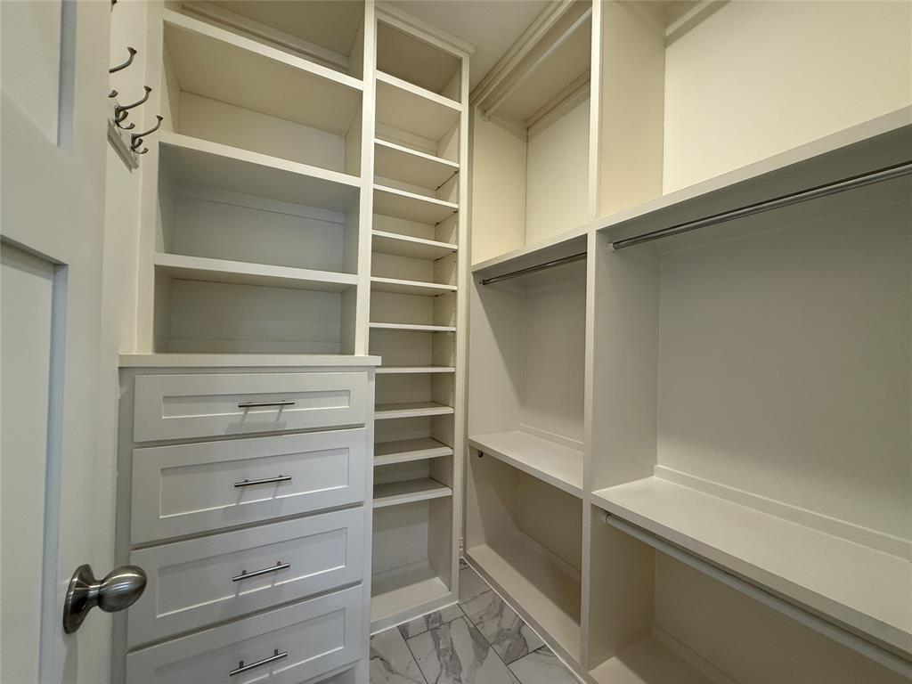 10147 Torrington Lane, Houston, Texas image 23