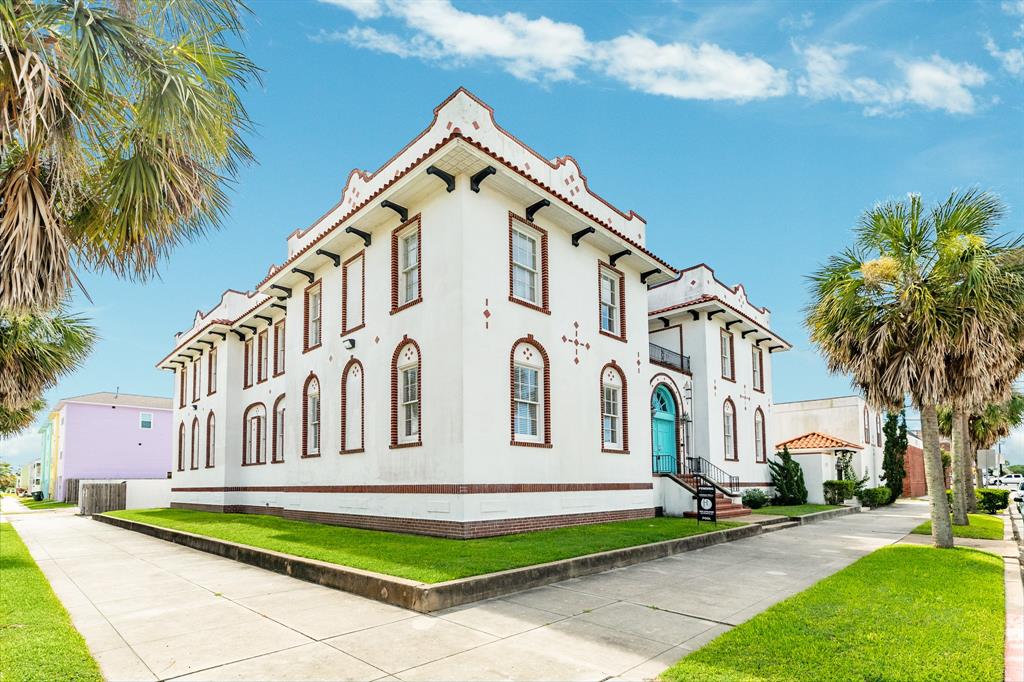 902 22nd Street #2, Galveston, Texas image 1