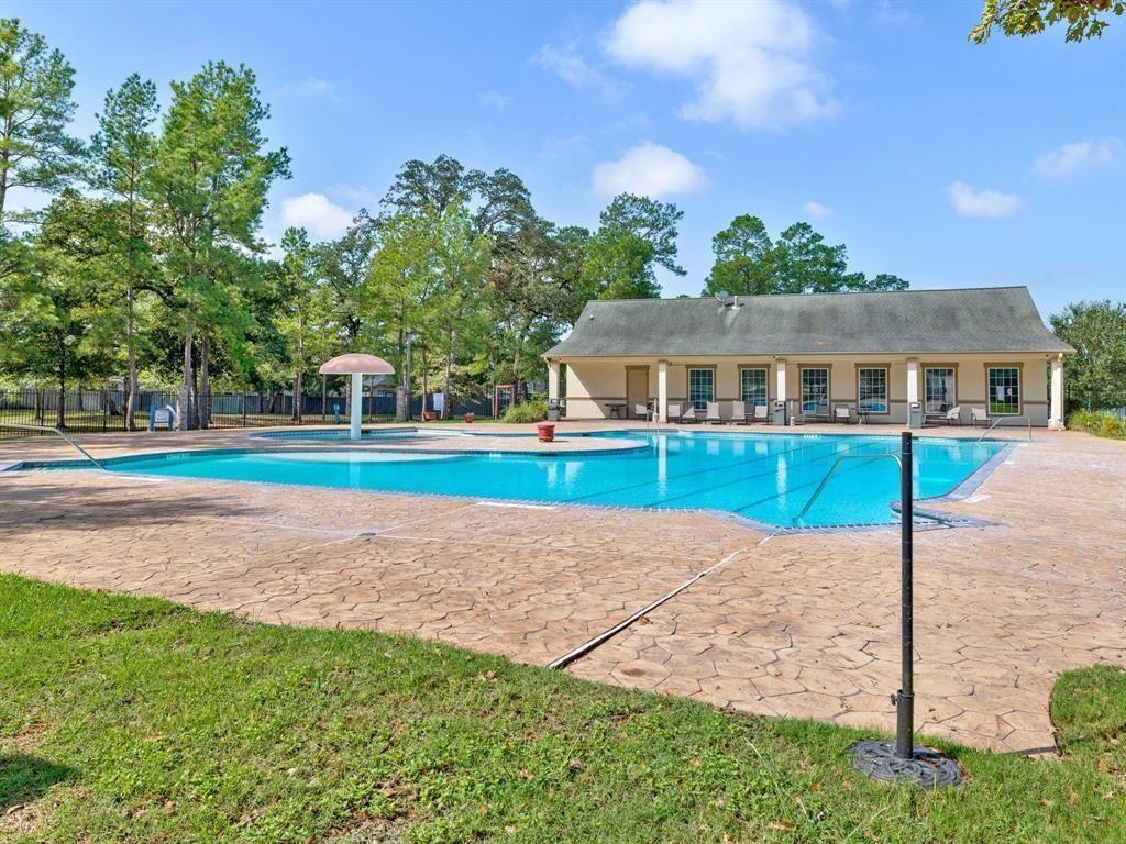 18819 Knobby Oaks Place, Magnolia, Texas image 33