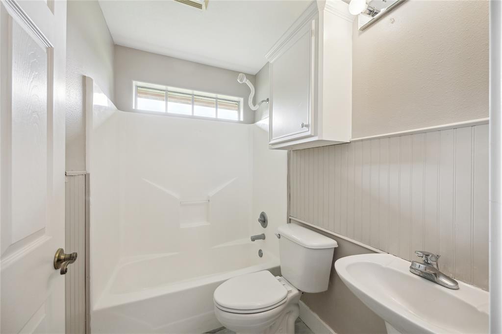 114 Park Place, La Grange, Texas image 12