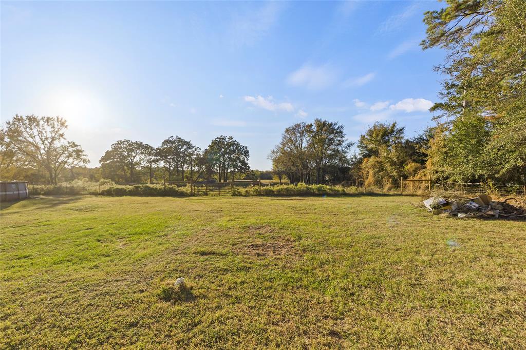 14 Louis Voan Road, Huntsville, Texas image 27