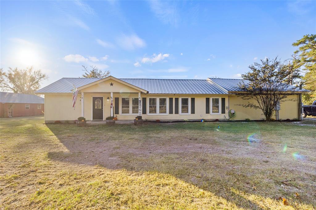 14 Louis Voan Road, Huntsville, Texas image 1