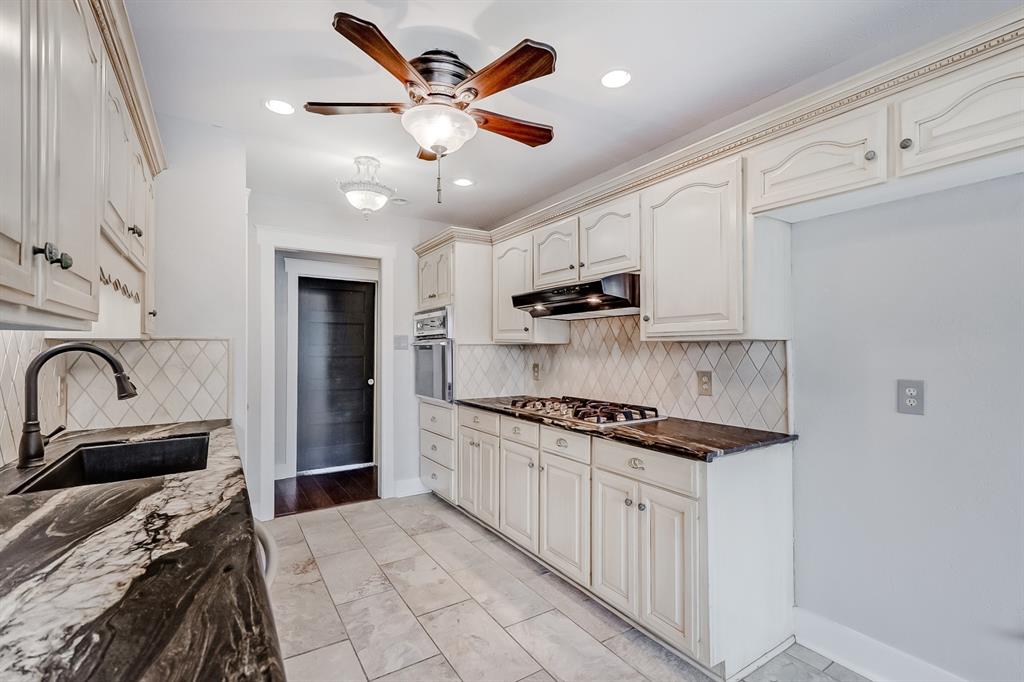 2325 Patricia Lane, Port Neches, Texas image 18