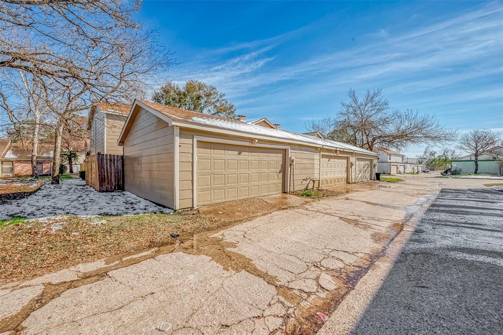 5767 Easthampton Drive #C, Houston, Texas image 22