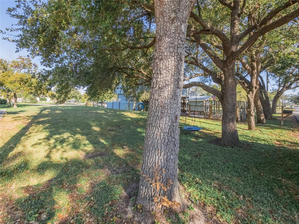 Bryan Avenue, Seabrook, Texas image 6