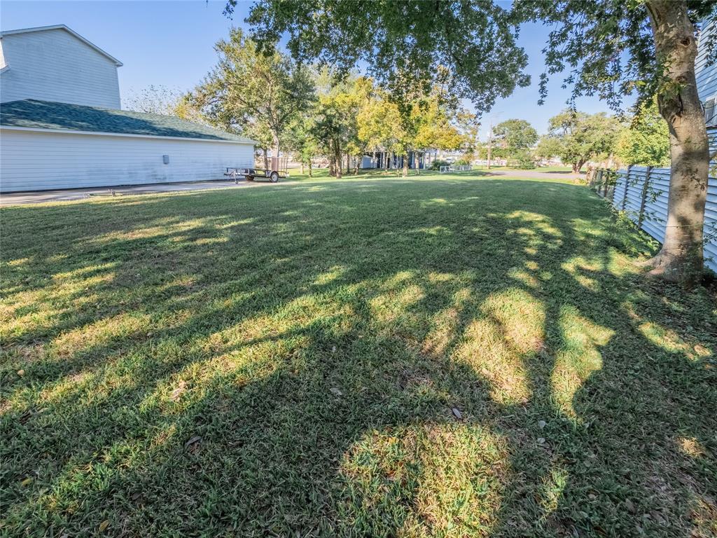 Bryan Avenue, Seabrook, Texas image 7